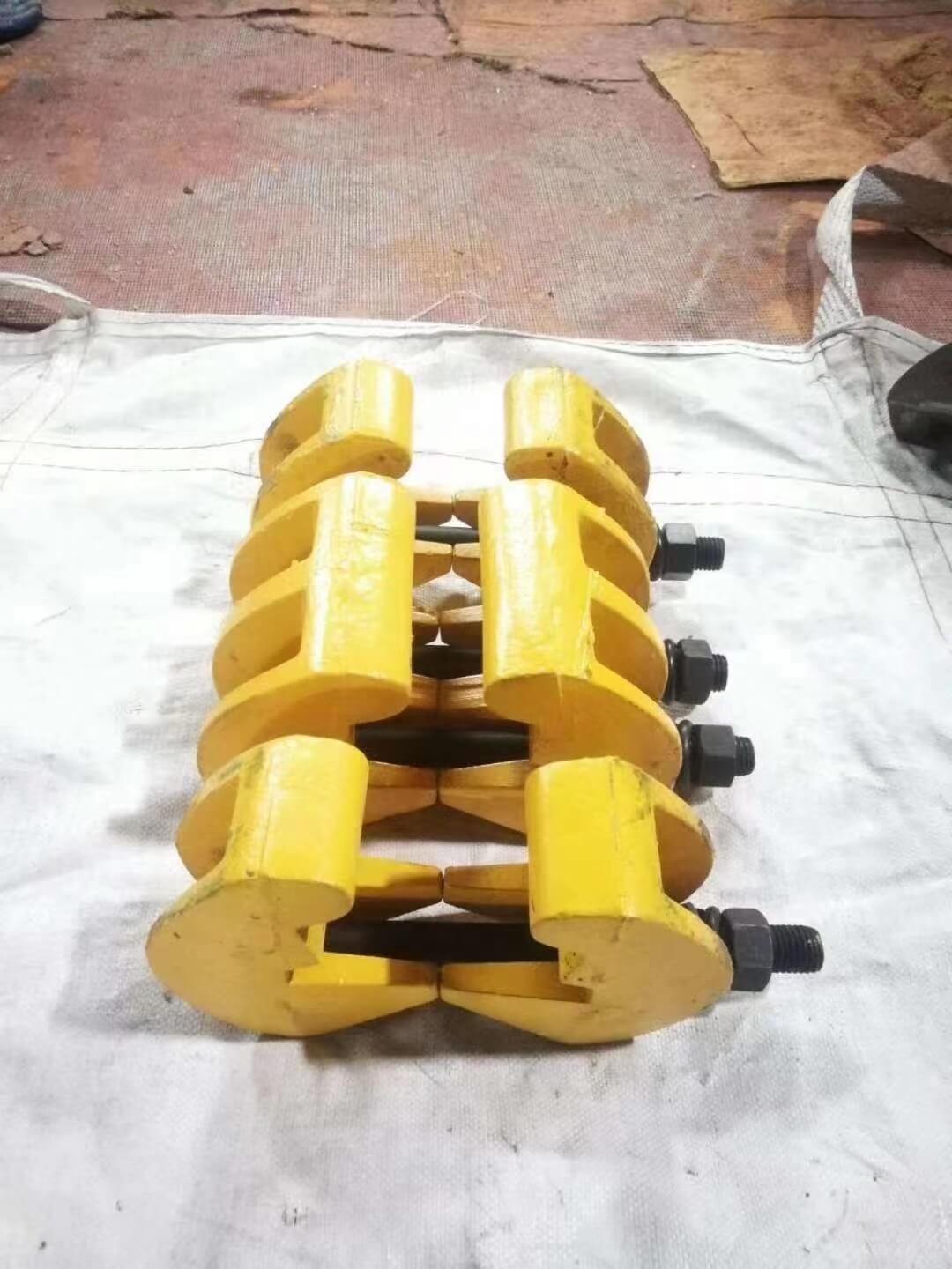 Rail breaking first-aid device