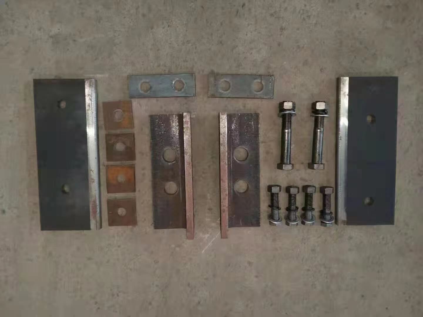 Expansion joint splint